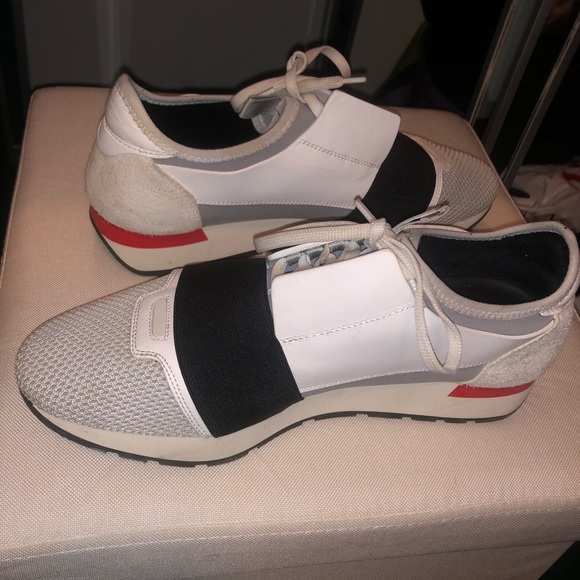 balenciaga race runner sneakers